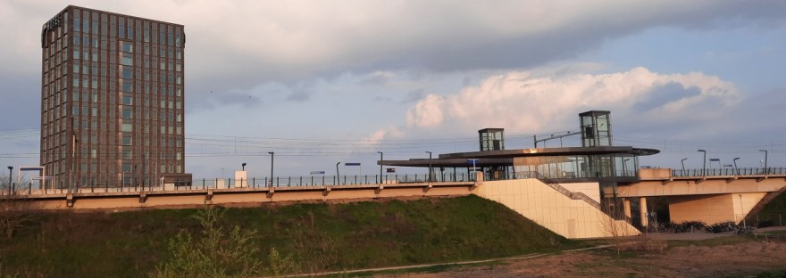 Station Lent en Van der Valk hotel (april 2023)