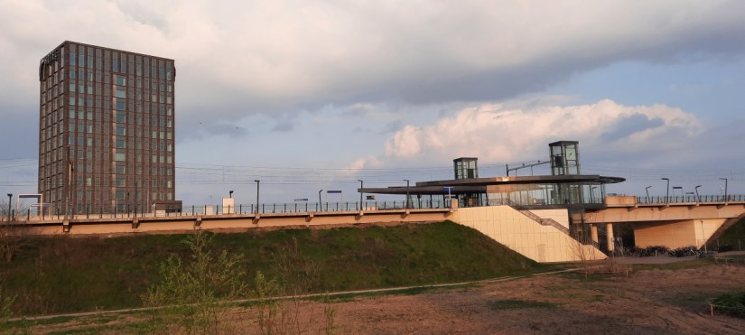 Station Lent en Van der Valk hotel (april 2023)