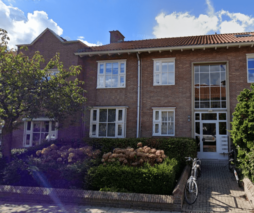 Ingang Delistraat 64 en 66, september 2022 (Google Streetview)