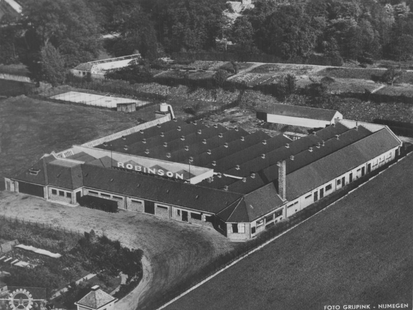 De Schoenfabriek van Robinson, Groesbeekseweg, 1930-1933 (Foto Grijpink via F58965 RAN CCCBYSA)