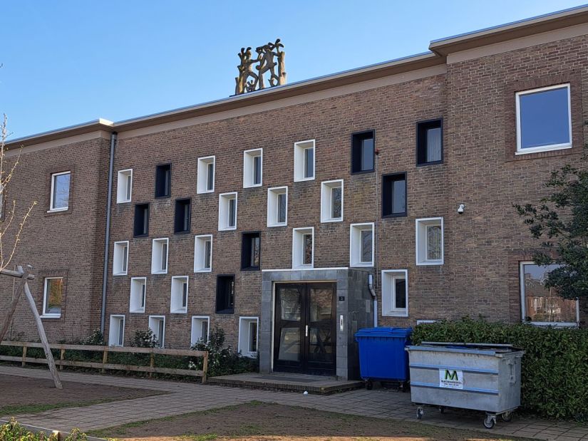 voorkant Stella Matutina school Galgenveld, J. de Jongh Th. Taen en Th. Nix; tegenwoordig Klein Heyendaal (maart 2026)